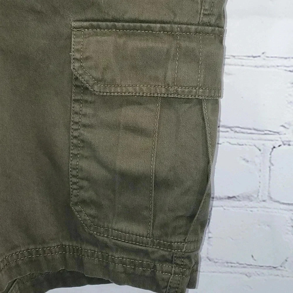 Columbia Shorts Cargo Army Green Size 42 - Picture 2 of 13